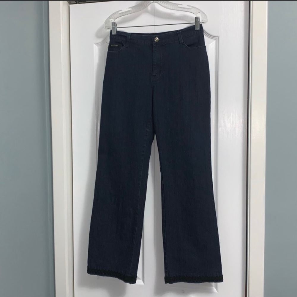 SIMON CHANG Denim hi rise Jeans lace detailing size 6 dark wash straight leg